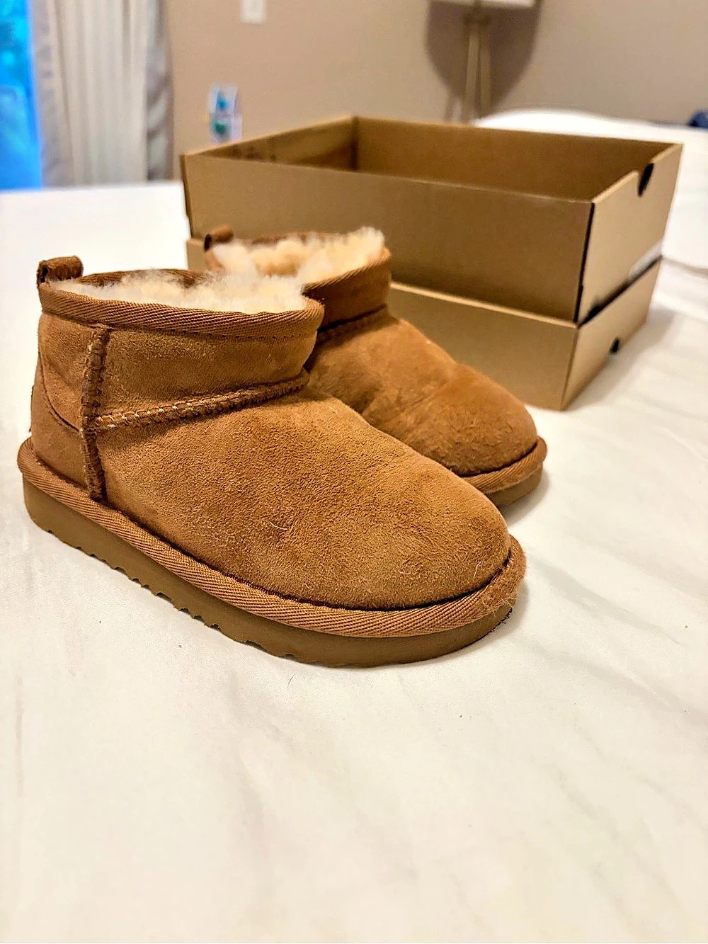 UGG Classic Mini Boots Brown US 9